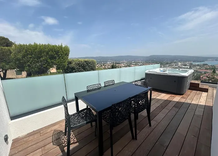 Vue Incroyable Sur La Baie De Villa