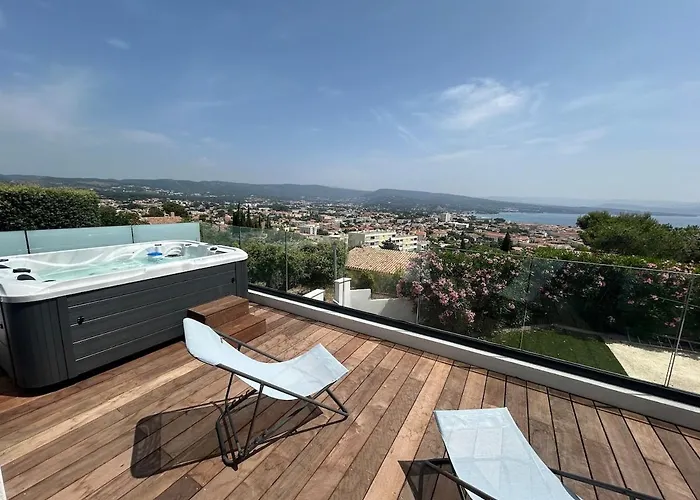 Vue Incroyable Sur La Baie De Villa